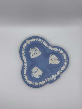 Set of 2 Vintage Wedgwood Blue Jasperware Club Shaped Trinket Dishes